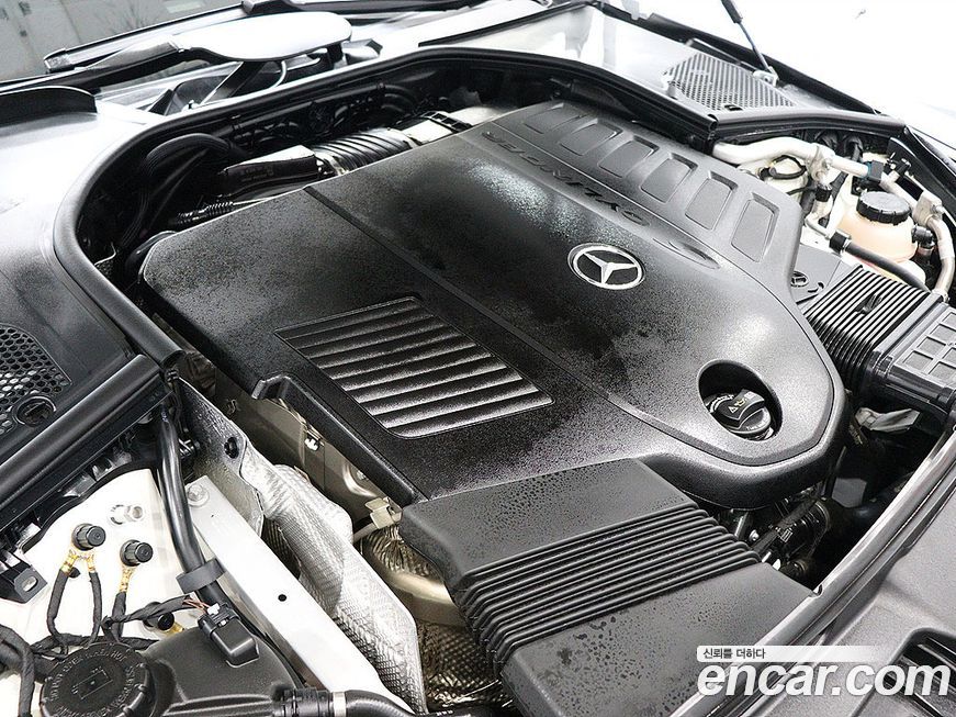 Mercedes-Benz S-Class 2023