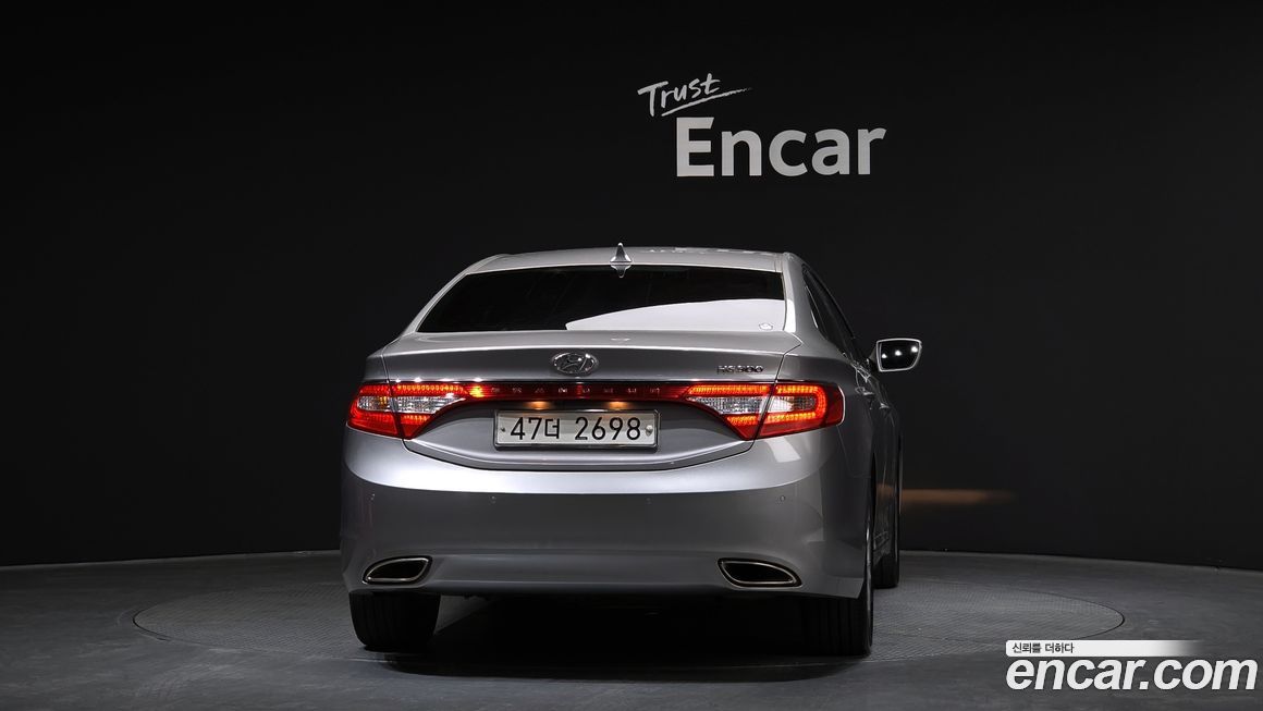 Hyundai Grandeur 2012