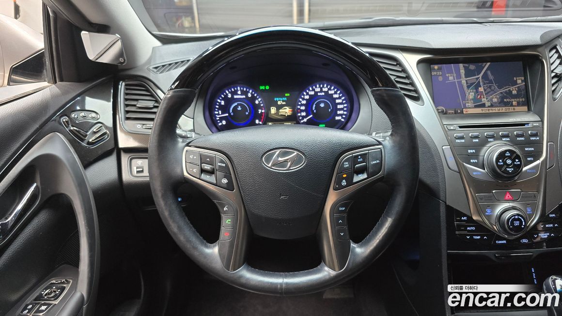 Hyundai Grandeur 2012