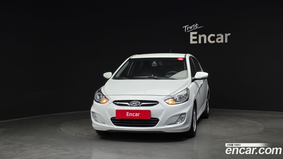 Hyundai Accent 2012