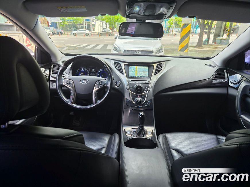 Hyundai Grandeur 2013