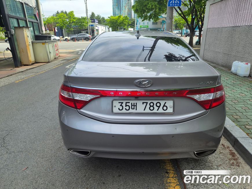 Hyundai Grandeur 2013