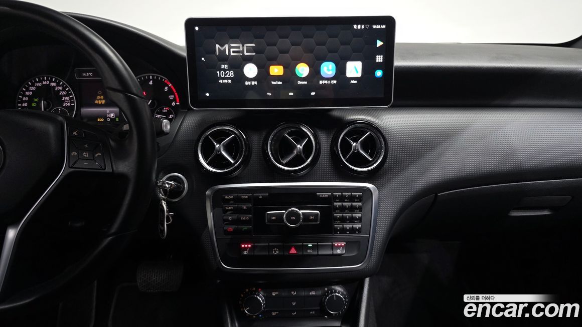 Mercedes-Benz A-Class 2014