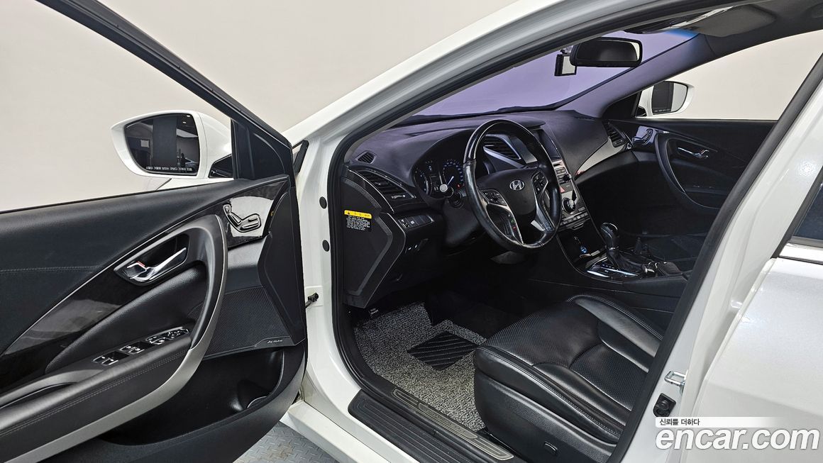 Hyundai Grandeur 2016