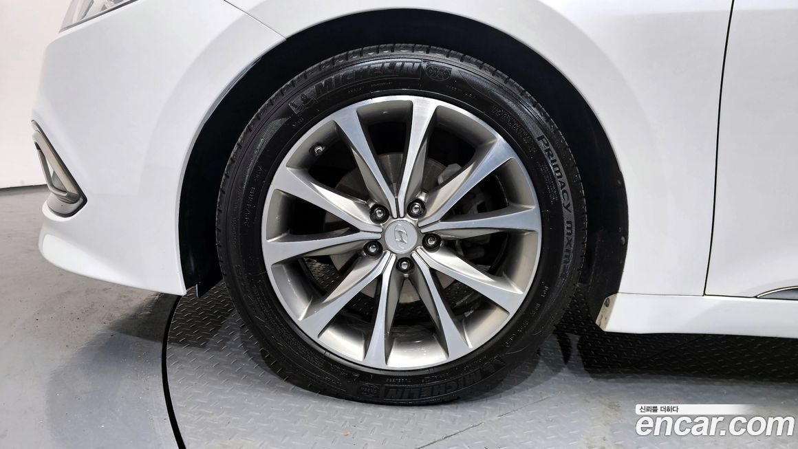 Hyundai Grandeur 2016