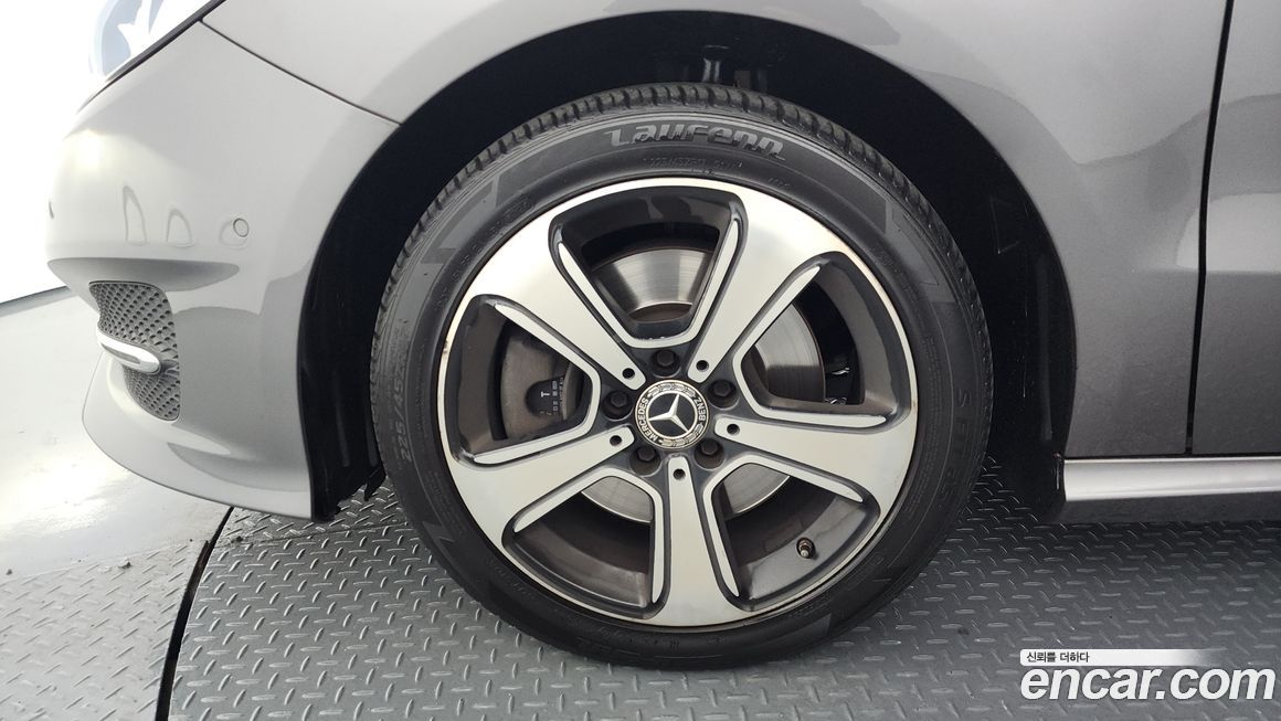 Mercedes-Benz B-Class 2018