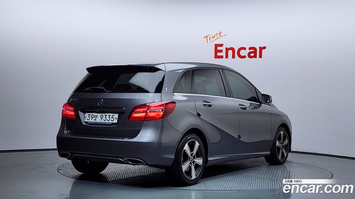 Mercedes-Benz B-Class 2018