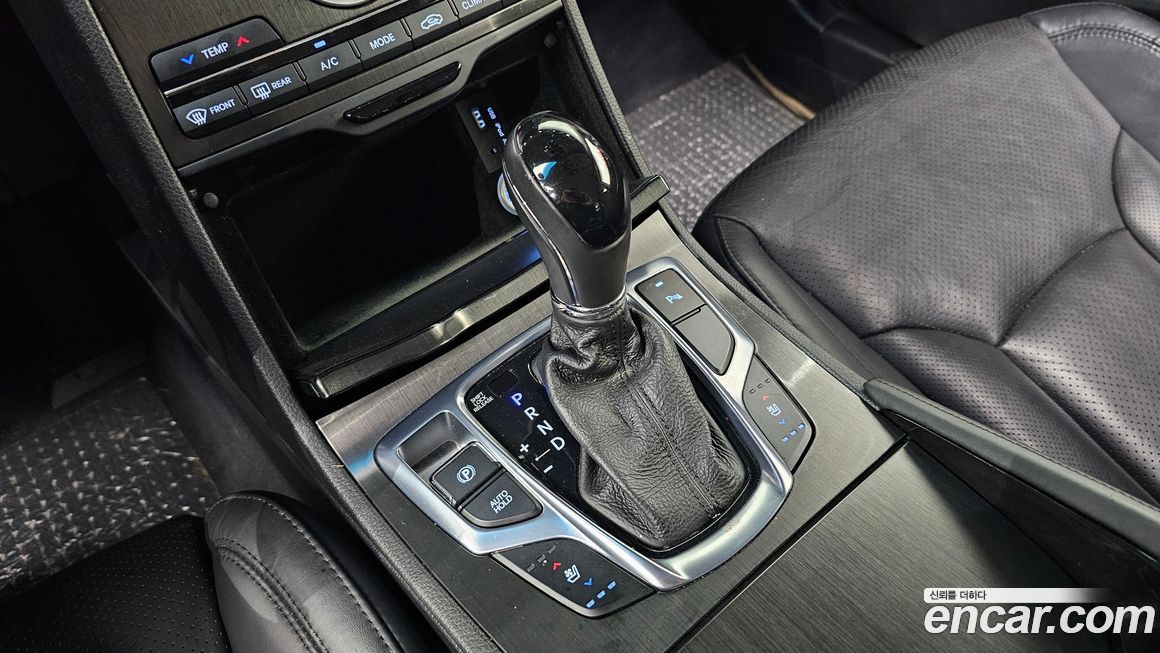 Hyundai Grandeur 2015