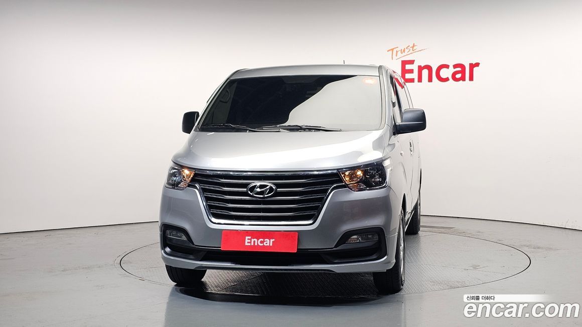 Hyundai Starex 2019