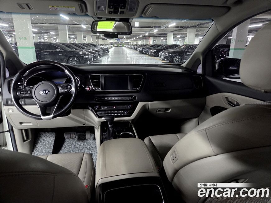 Kia Canival 2019