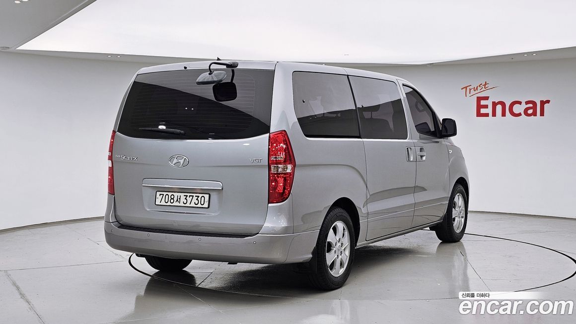 Hyundai Starex 2021