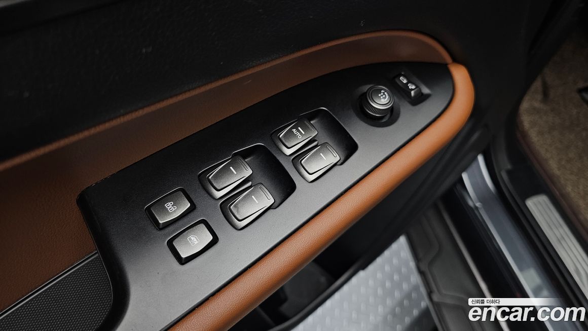 KG_Mobility_Ssangyong Rexton 2020