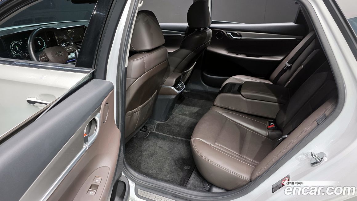 Hyundai Grandeur 2020