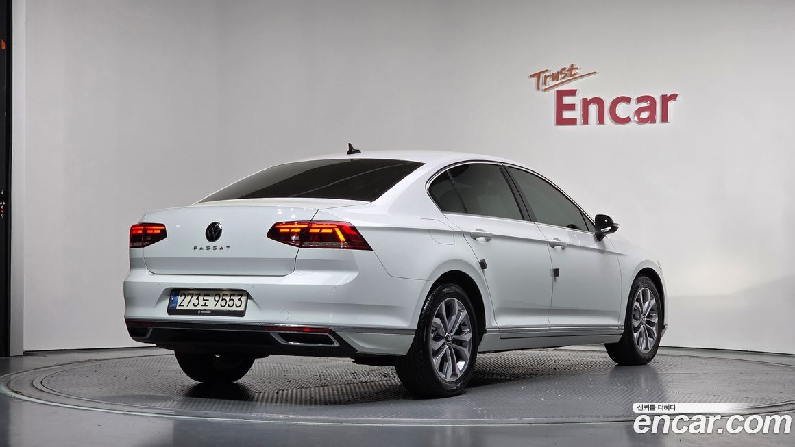 Volkswagen Passat 2022