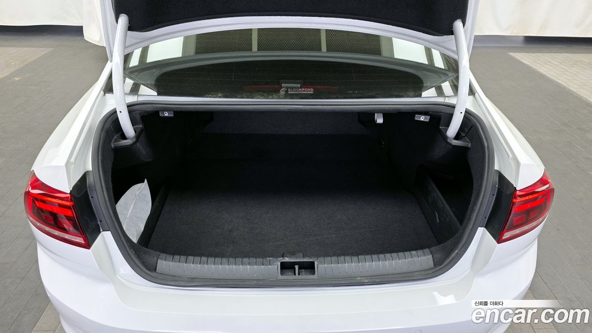 Volkswagen Passat 2022