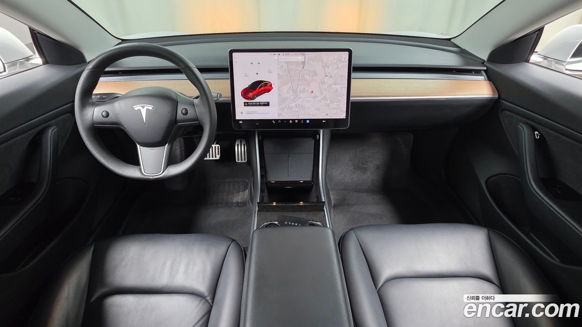 Tesla Model 3 2020