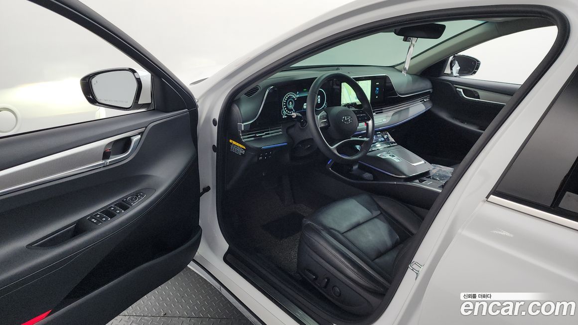 Hyundai Grandeur 2020