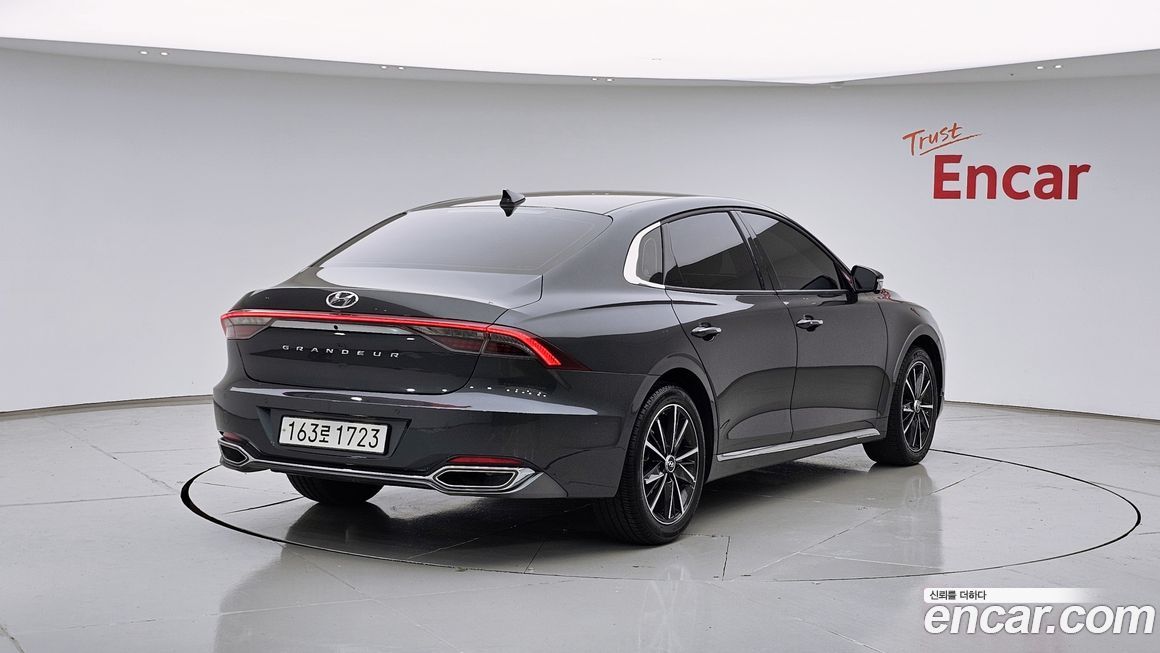 Hyundai Grandeur 2022