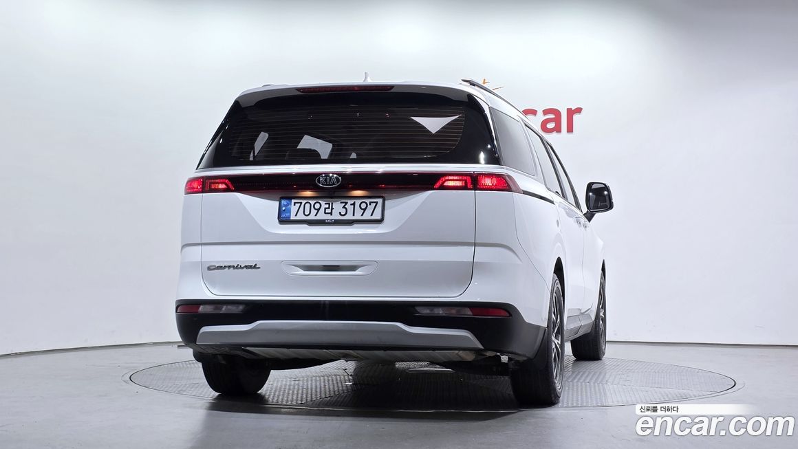 Kia Canival 2021