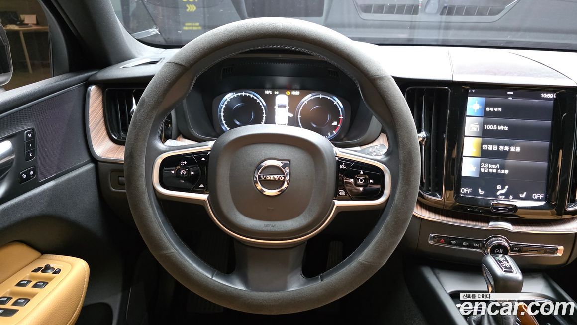 Volvo XC60 2019