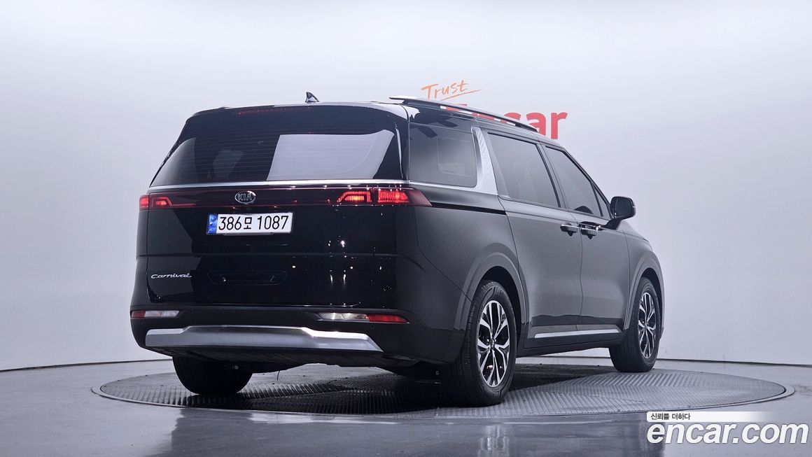 Kia Canival 2021