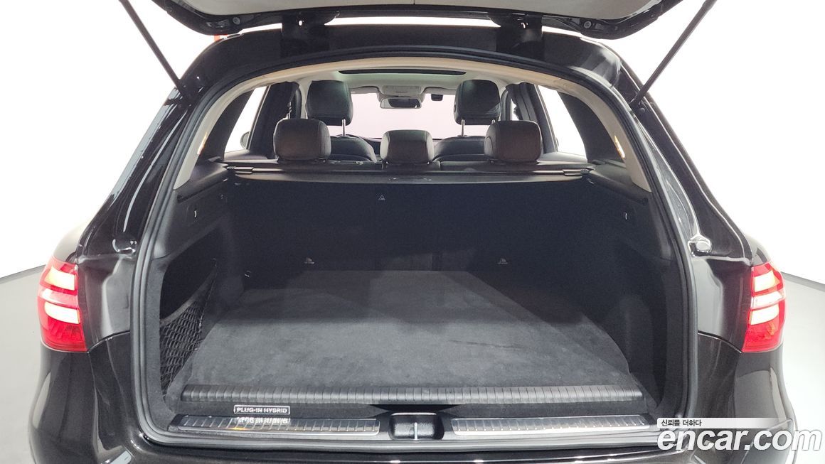 Mercedes-Benz GLC-Class 2019