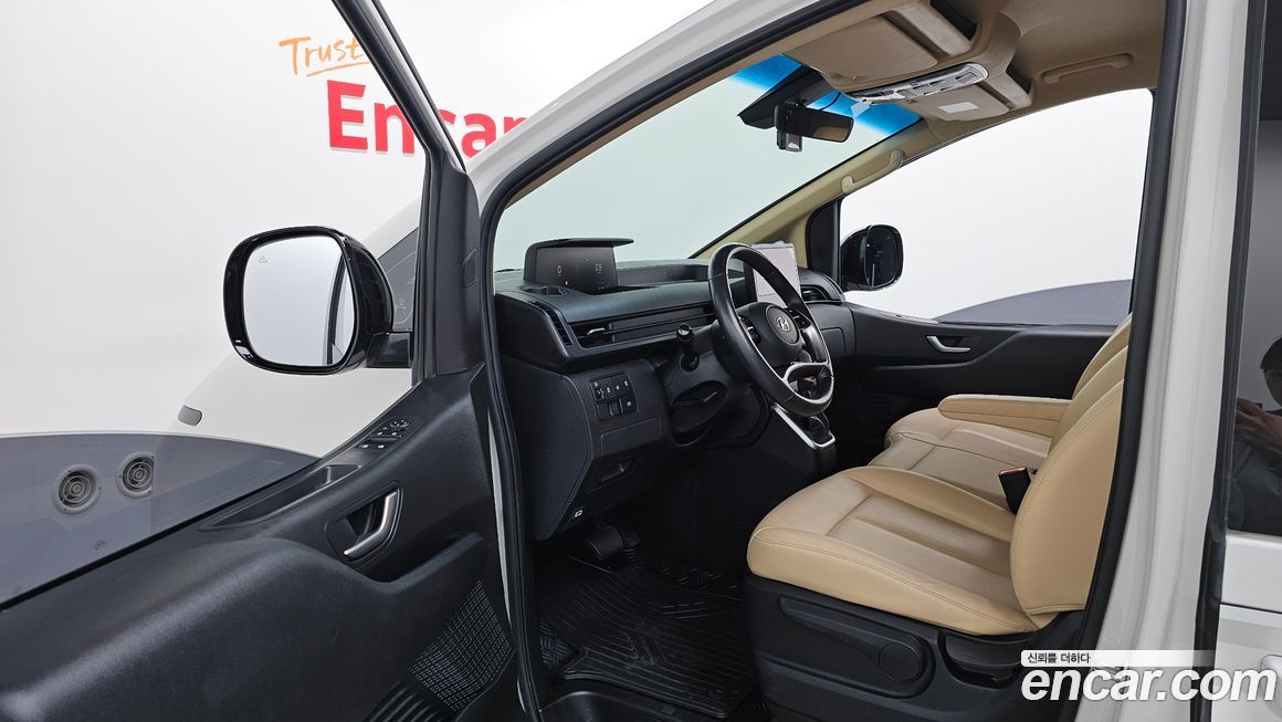 Hyundai Staria 2023