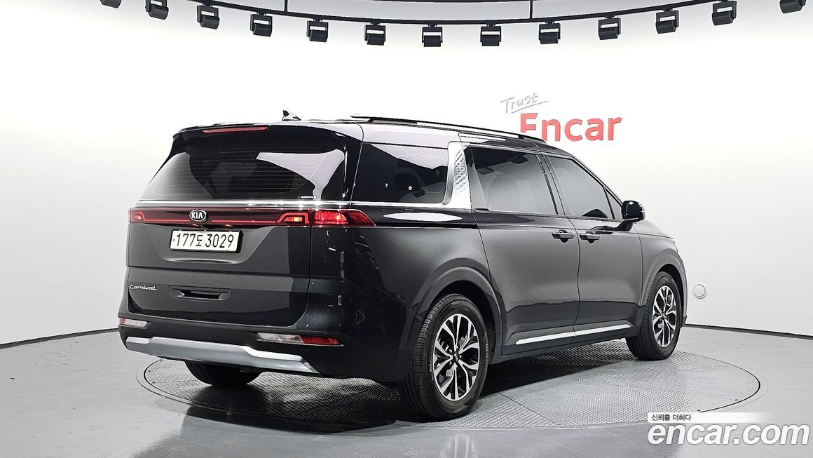 Kia Canival 2021