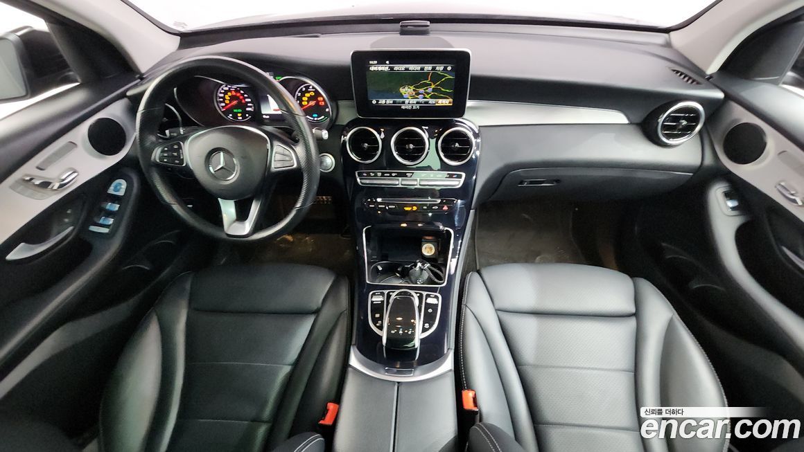 Mercedes-Benz GLC-Class 2019