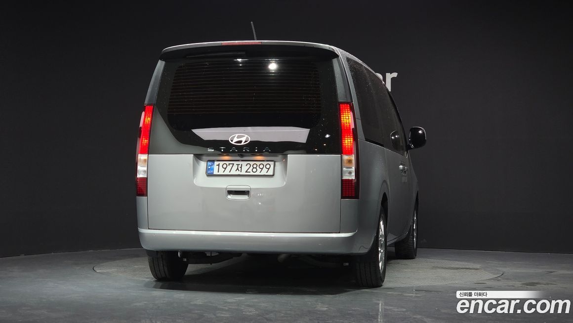 Hyundai Staria 2025