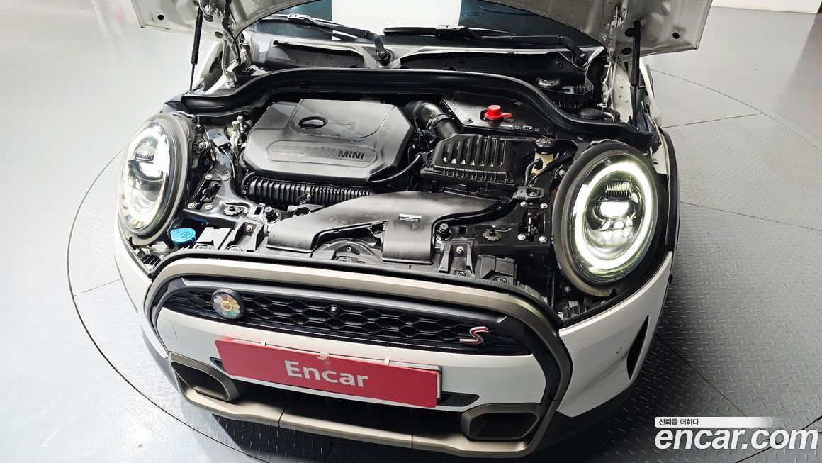 Mini Cooper Convertible 2024