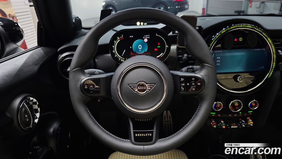 Mini Cooper Convertible 2024