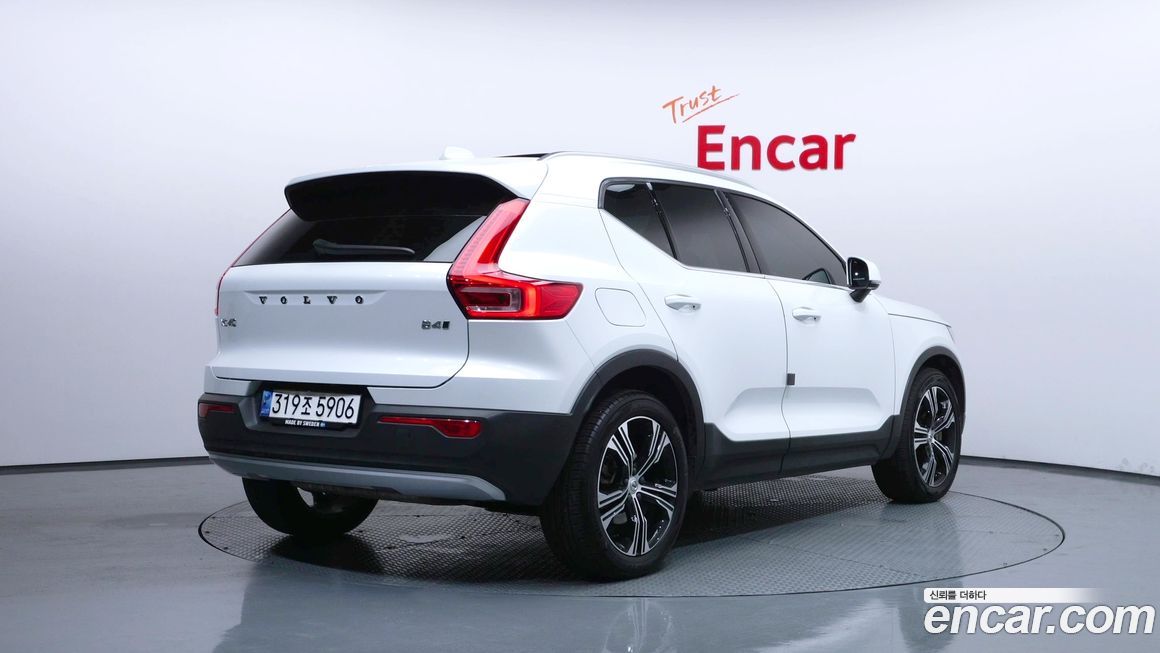 Volvo XC40 2021