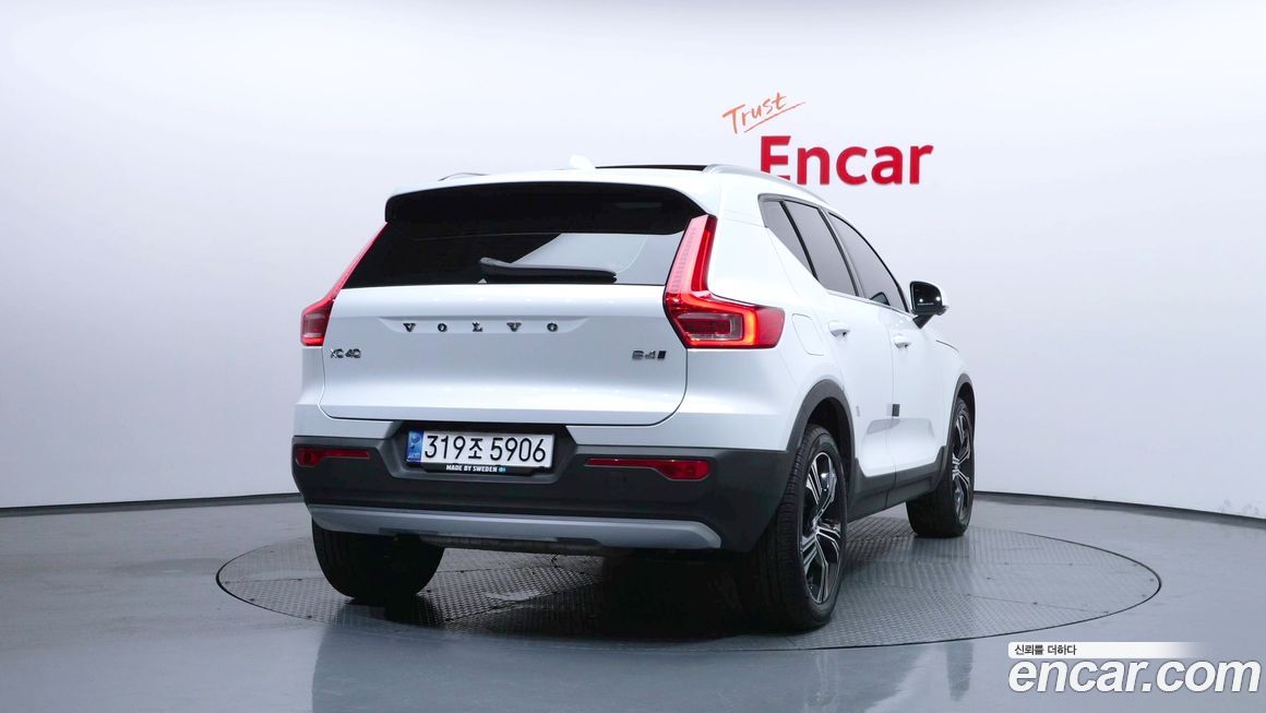 Volvo XC40 2021