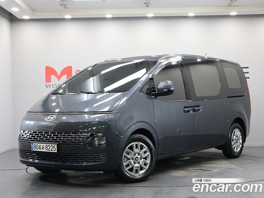 Hyundai Staria 2025