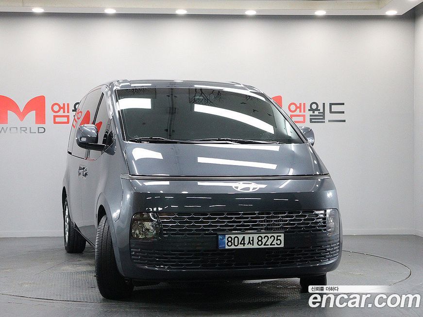 Hyundai Staria 2025