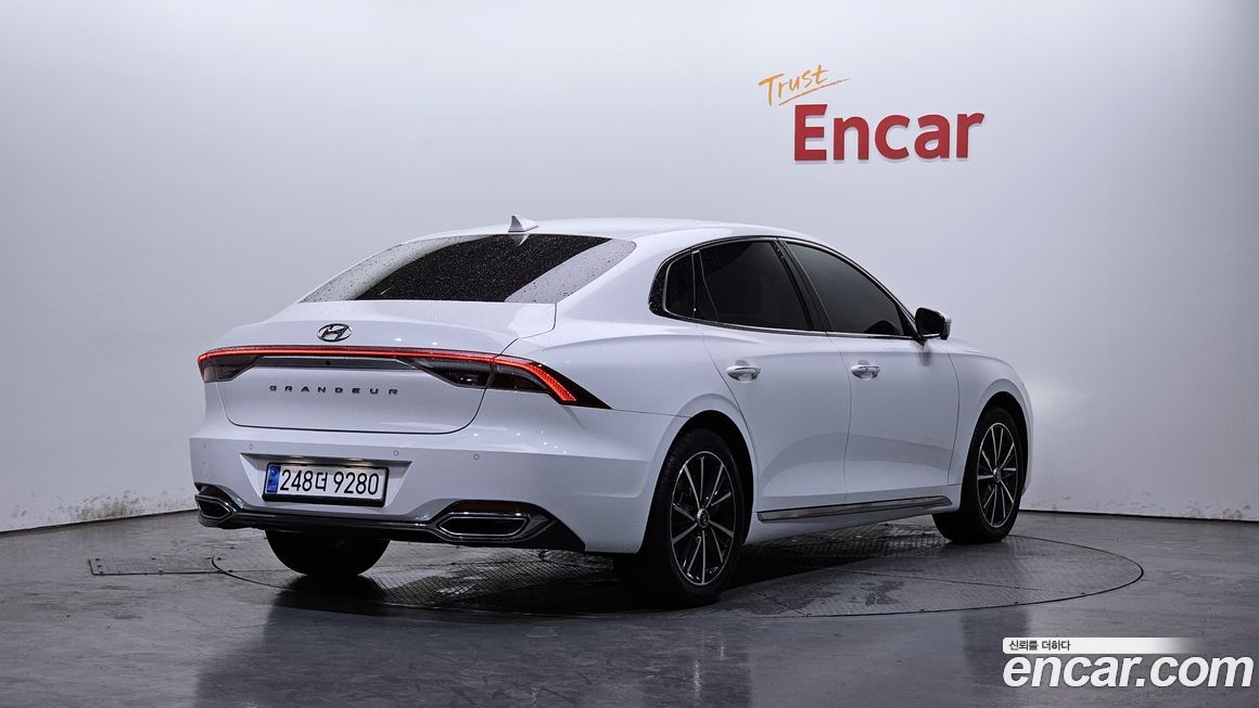 Hyundai Grandeur 2022