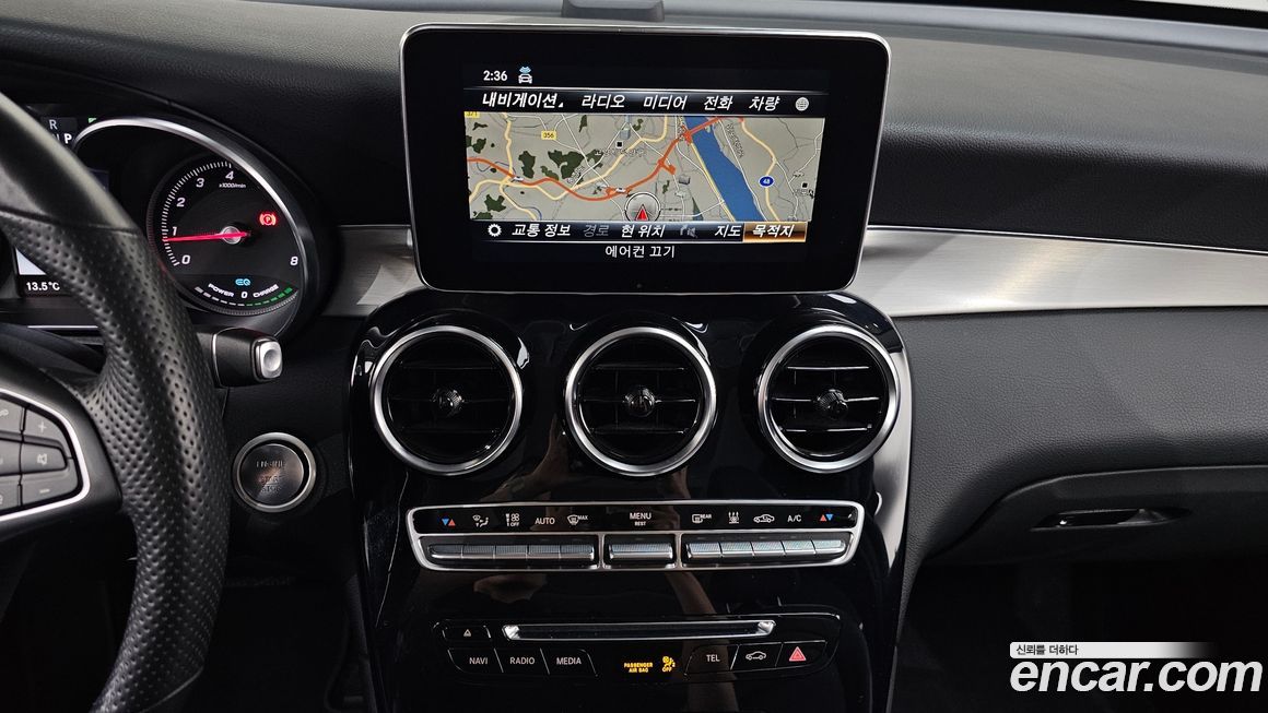 Mercedes-Benz GLC-Class 2019