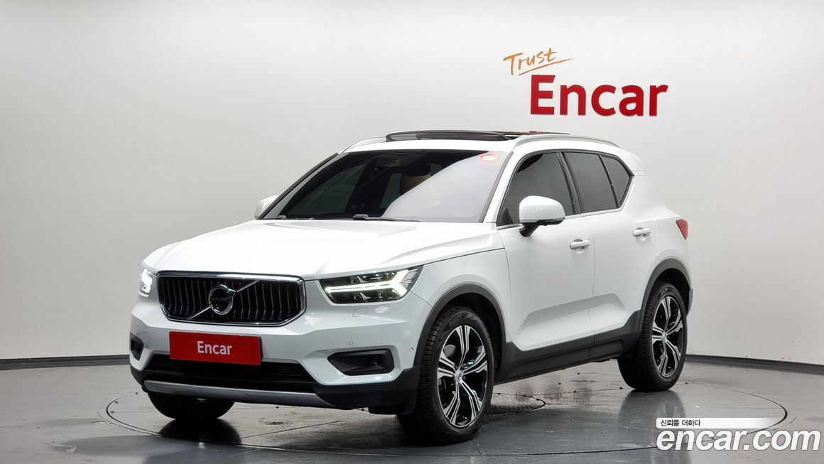 Volvo XC40 2021