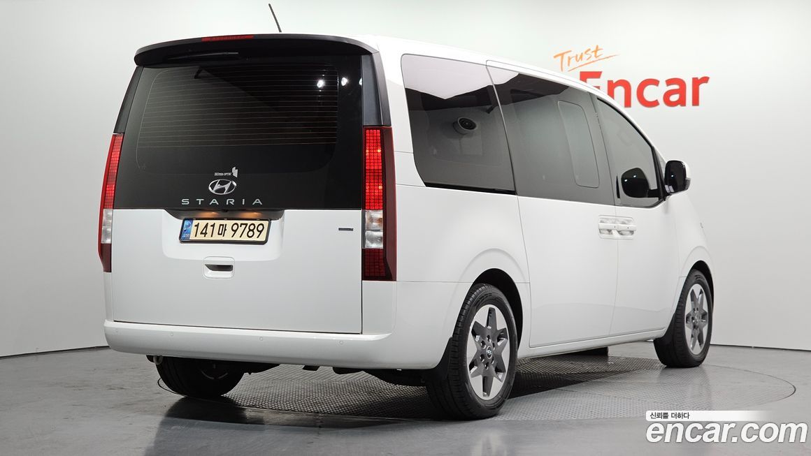 Hyundai Staria 2023