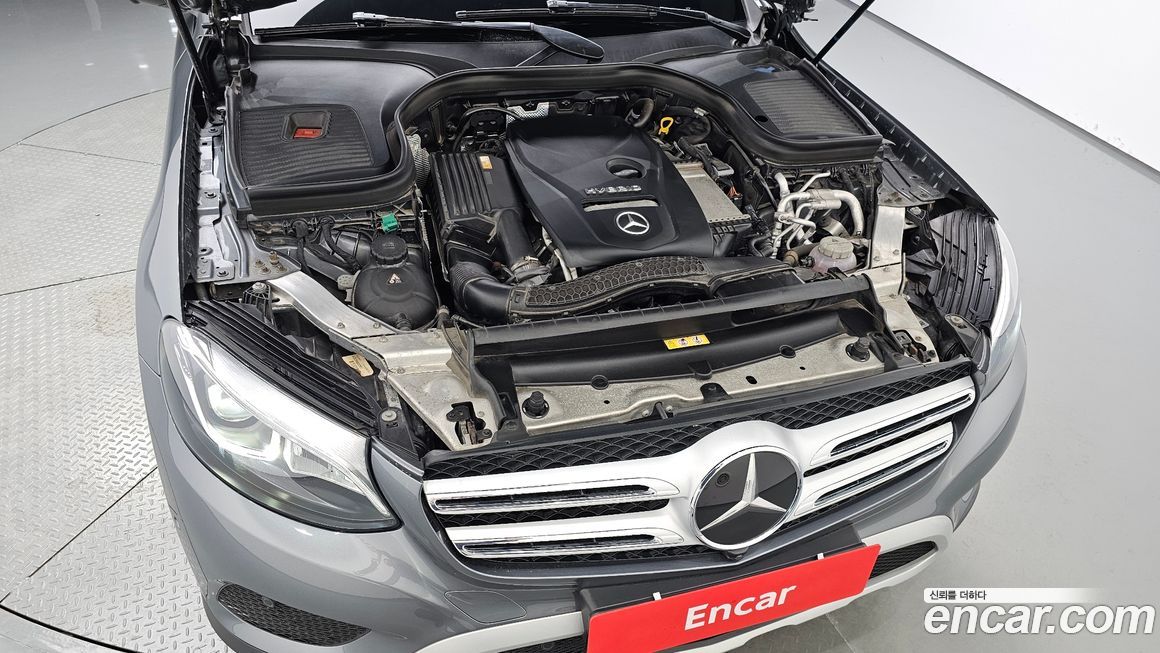 Mercedes-Benz GLC-Class 2019