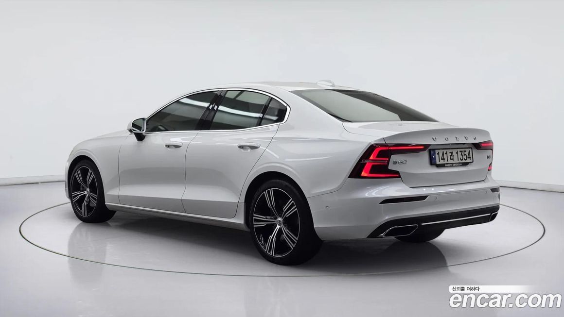 Volvo S60 2021