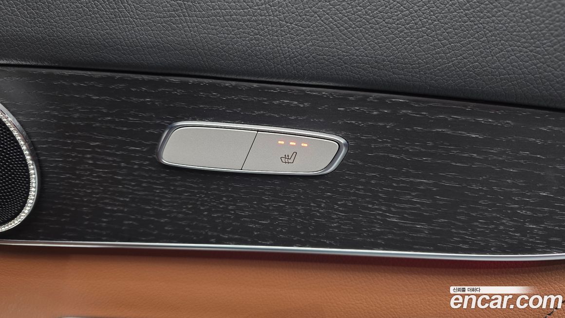 Mercedes-Benz GLC-Class 2021