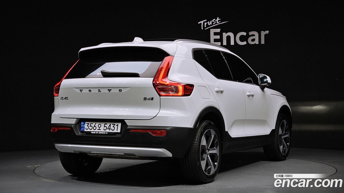 Volvo XC40 2023