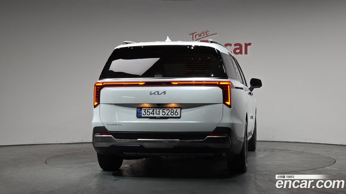 Kia Canival 2025
