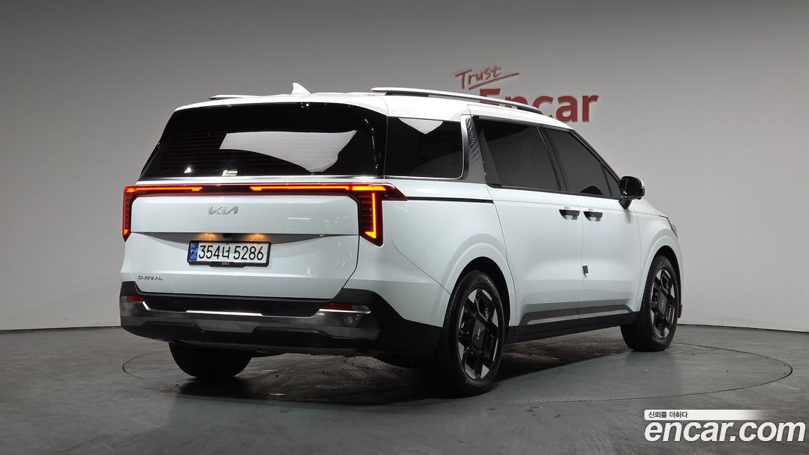 Kia Canival 2025
