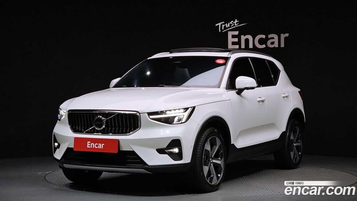 Volvo XC40 2023