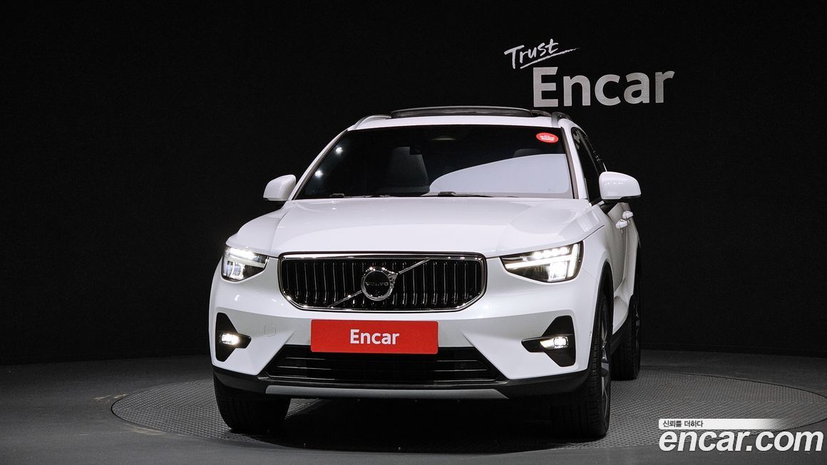 Volvo XC40 2023