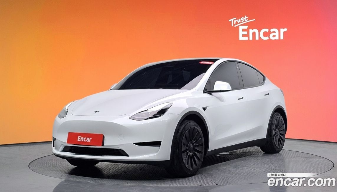 Tesla Model Y 2023
