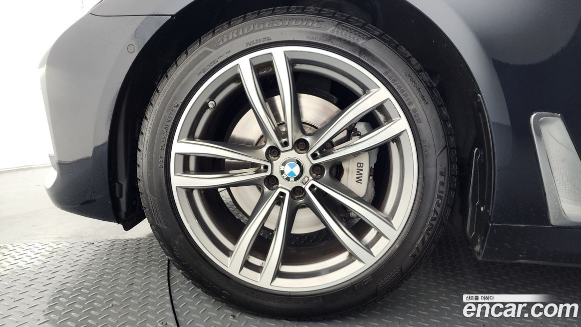 BMW 7-Series 2018
